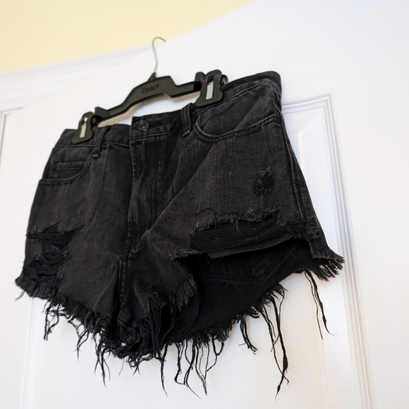 Abercrombie And Fitch High Ruse Distressed Black Denim Shorts Size 2 - Picture 3 of 8